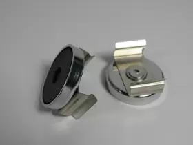 LMBWLB32MAG BANNER Magnetic Mounting Kit #2