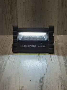 LP363 LUX PRO Broadbeam Mini Led Triangle Area Light