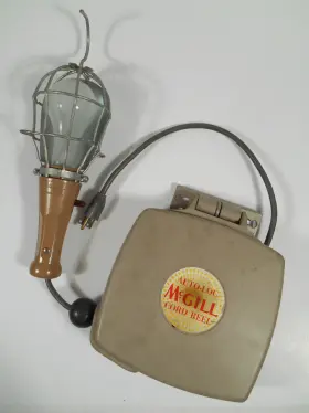 8550 MCGILL Cord Light Volt #2