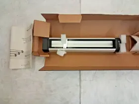 113051000-0582 WALDMANN LIGHTING Linear Light Vac